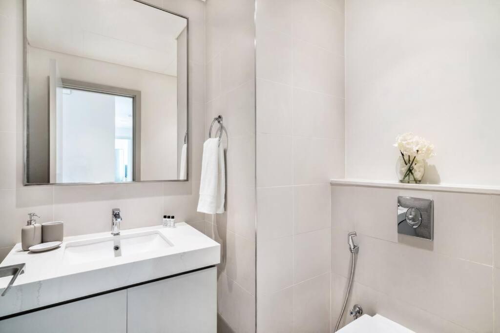 First Class 3Br With Dubai Marina And Palm View Apartment Ngoại thất bức ảnh